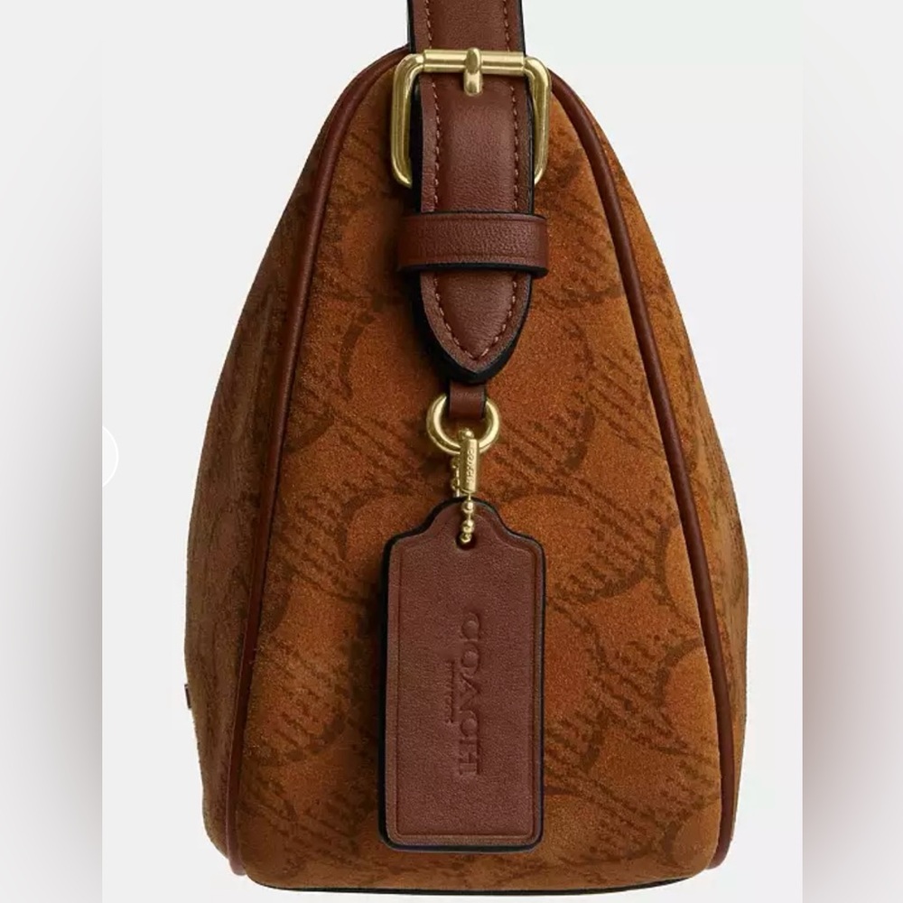 Coach Kailey Shoulder Bag
In Signature Suede - Picture 3 of 14